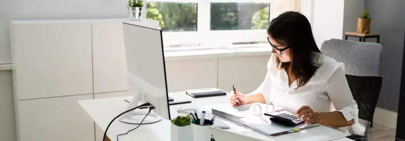 How to Pursue a Career as a Bookkeeper